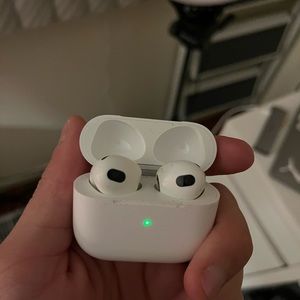 Apple Airpods